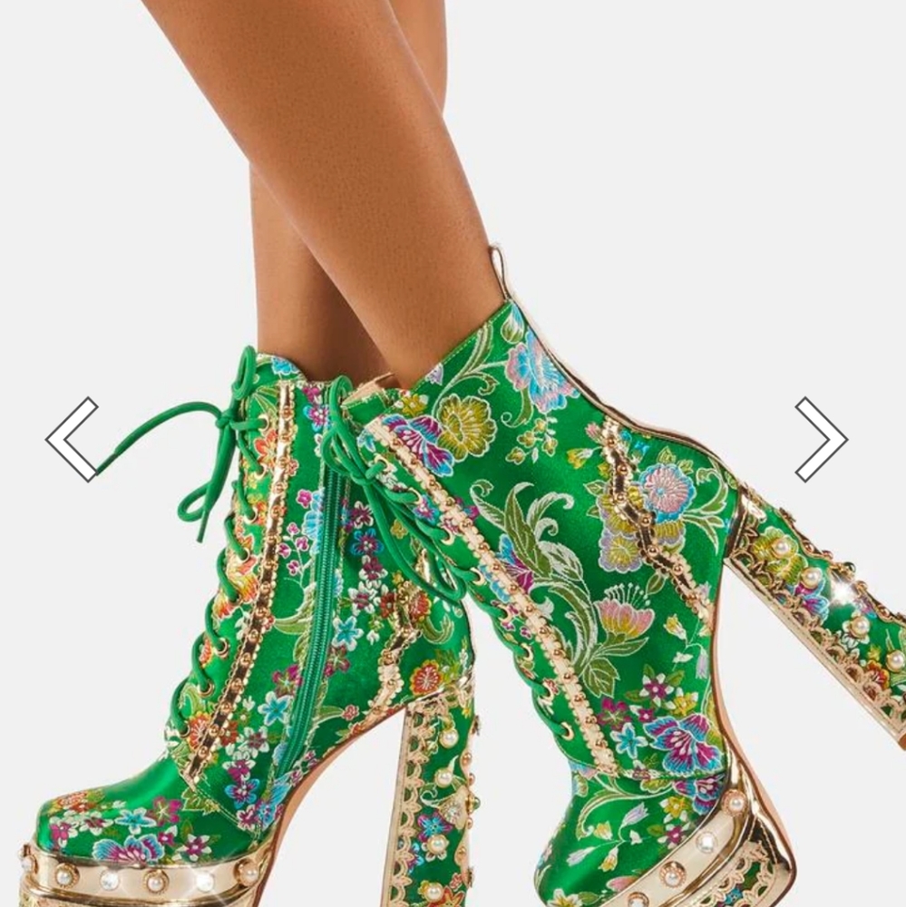 COPY - GREEN PLATFORM BOOTS by AZALEA  WANG